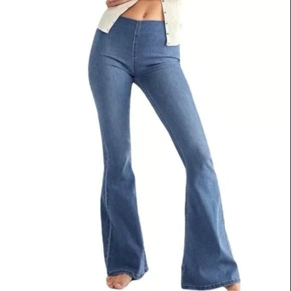 NWT Free People size 25 flared jeans